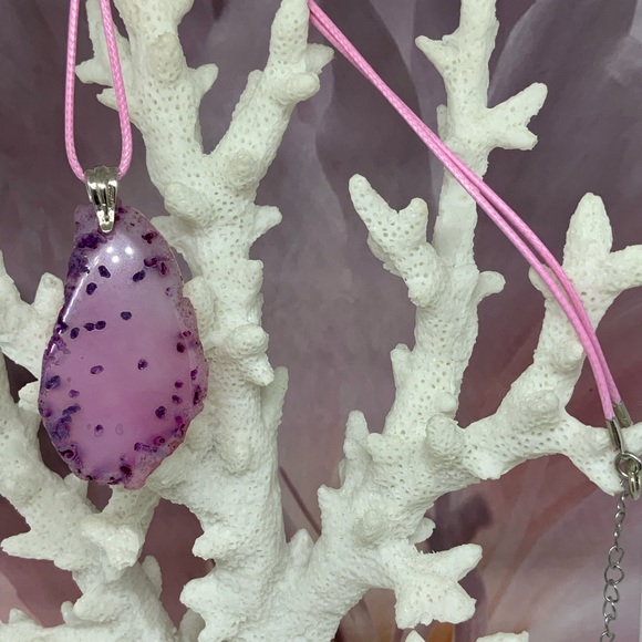 Pink and Purple Agate Necklace on Waxed Cotton Cord - Handcrafted - Picture 3 of 10